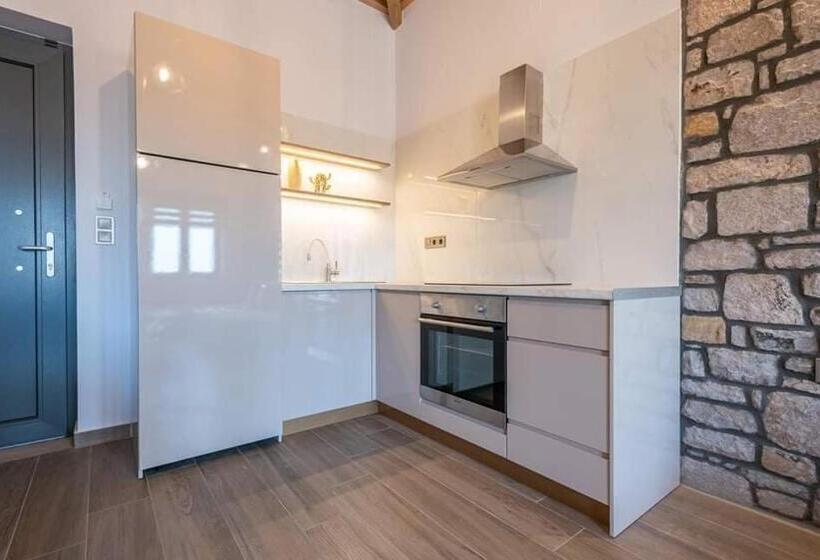 آپارتمان لوکس 1 خوابه, Lithoessa Luxury Apartments