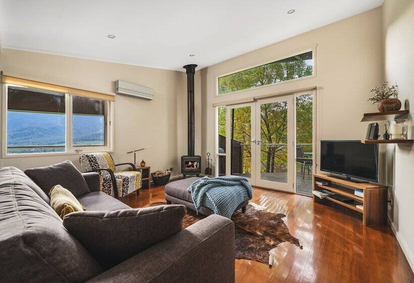 豪华工作室, The Buckland Studios