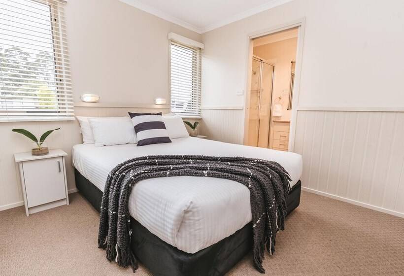 Люкс 3 Спальни, Clyde View Holiday Park