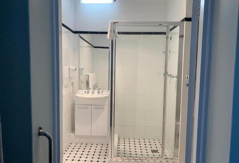 اتاق استاندارد با بالکن, Duntryleague