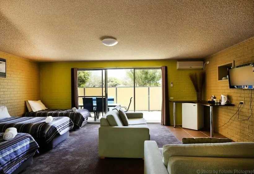 Family Room, Lancelin Sands