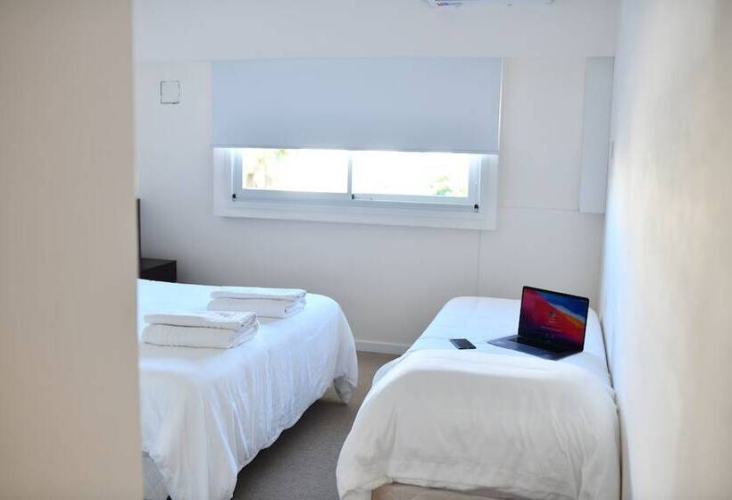 اتاق استاندارد سه نفره, O2 Hotel Gualeguaychú