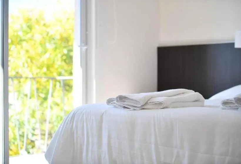 スタンダード４人部屋, O2 Hotel Gualeguaychú