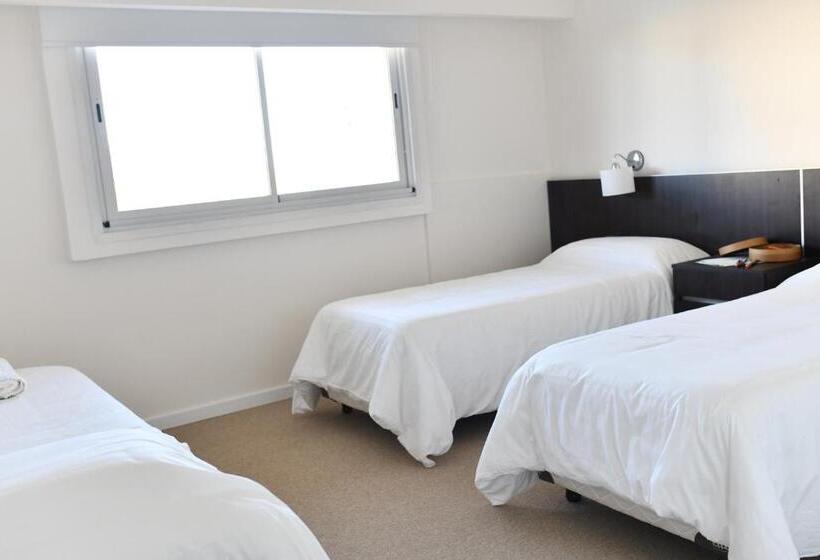 اتاق استاندارد سه نفره, O2 Hotel Gualeguaychú