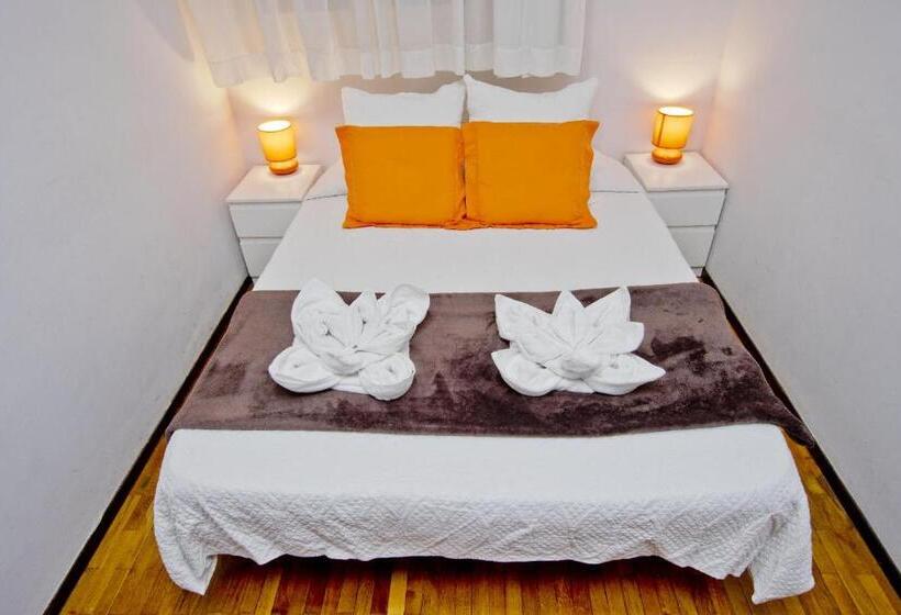 Номер Стандарт, Barcelona City Seven