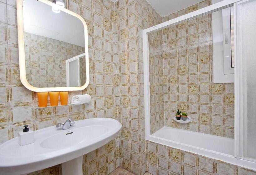 Номер Стандарт, Barcelona City Seven