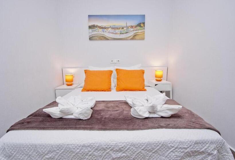 Номер Стандарт, Barcelona City Seven