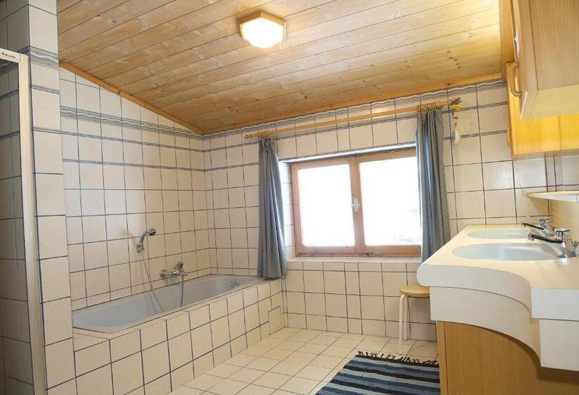 סוויטה משפחתית, Alpengasthof Paletti