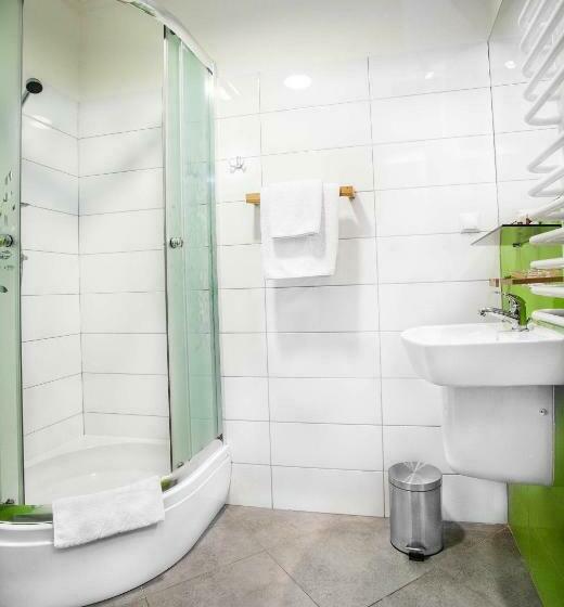 标准单人间, Arsenał