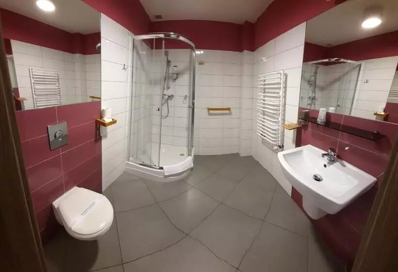 Standard-huone, Arsenał