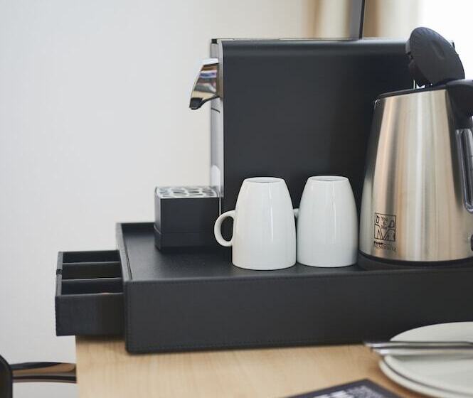 シングルデラックスルーム, Artist