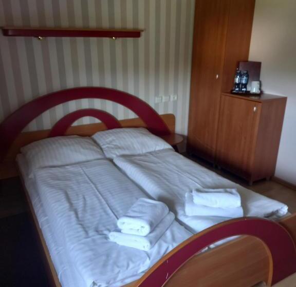 استودیوی استاندارد, Atlantis