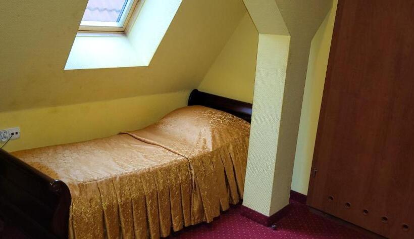 Номер Economy, Dom Schumannów