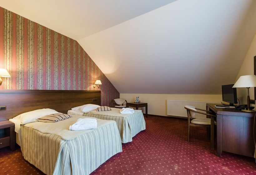 إستديو عائلى, Dziki Potok Karpacz Konferencje & Spa