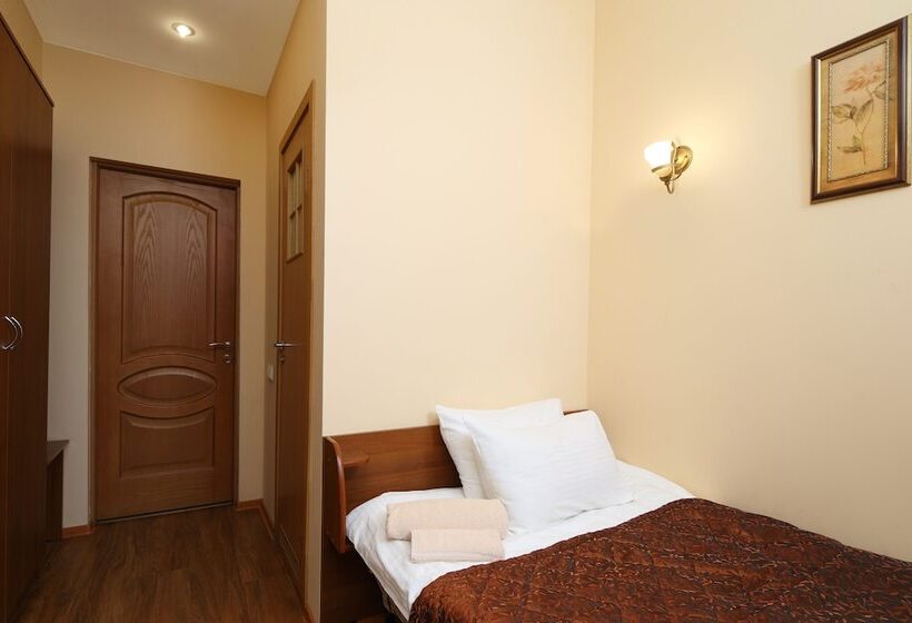 اتاق استاندارد یک نفره, Guest Rooms Nevsky 150