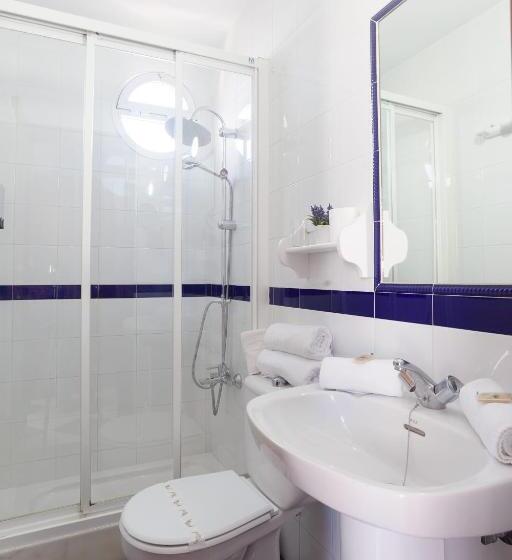 Номер Стандарт, Hostal Restaurante La Giralda