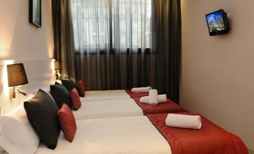 Номер Стандарт Трехместный, Hostemplo Sagrada Familia