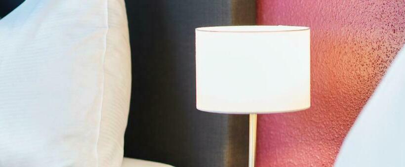 اتاق استاندارد سه نفره, Hottingen