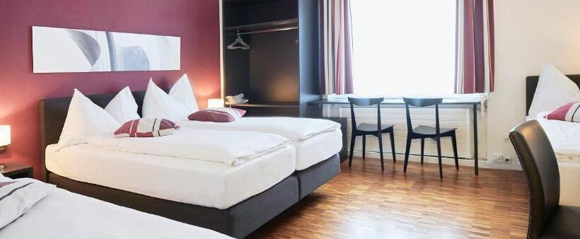 اتاق استاندارد چهار تخته, Hottingen