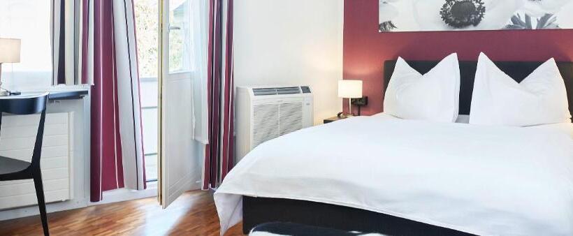 اتاق ساده با بالکن, Hottingen