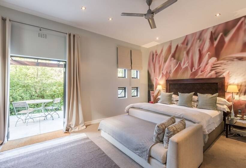 غرفة سوبيريور, Kensington Place