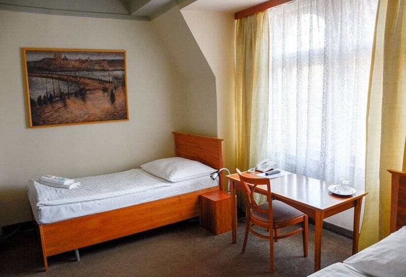 غرفة قياسية فردية, Praha Liberec