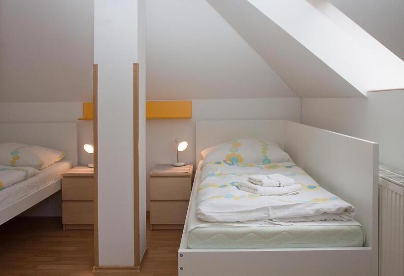 Номер Стандарт, Richmond Teplice