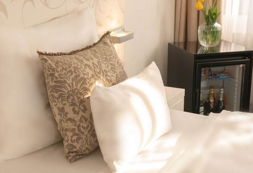 חדר דלוקס עם מרפסת, Savoy