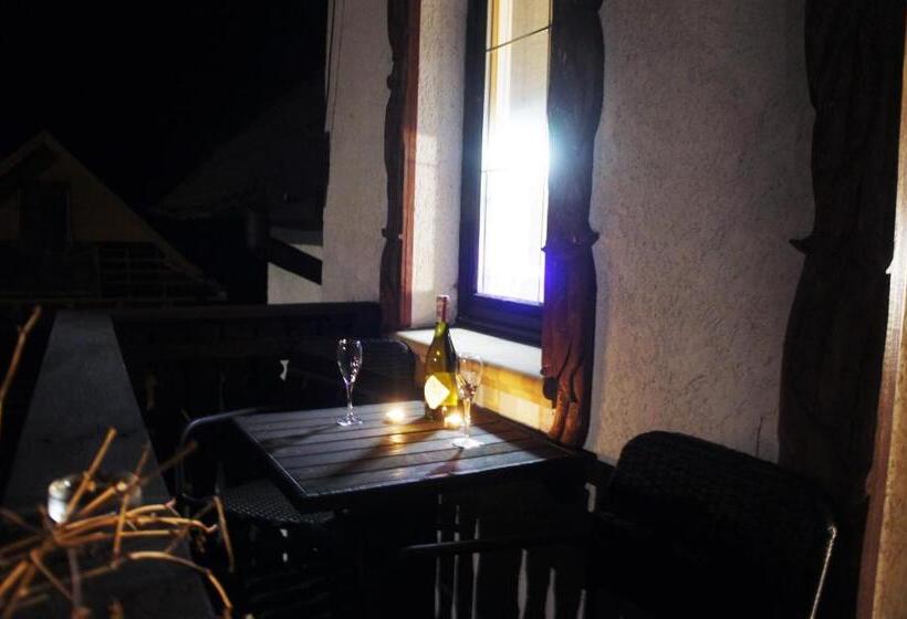 Номер Стандарт Трехместный, Willa Góral Goralska Osada Domki Apartamenty Pokoje