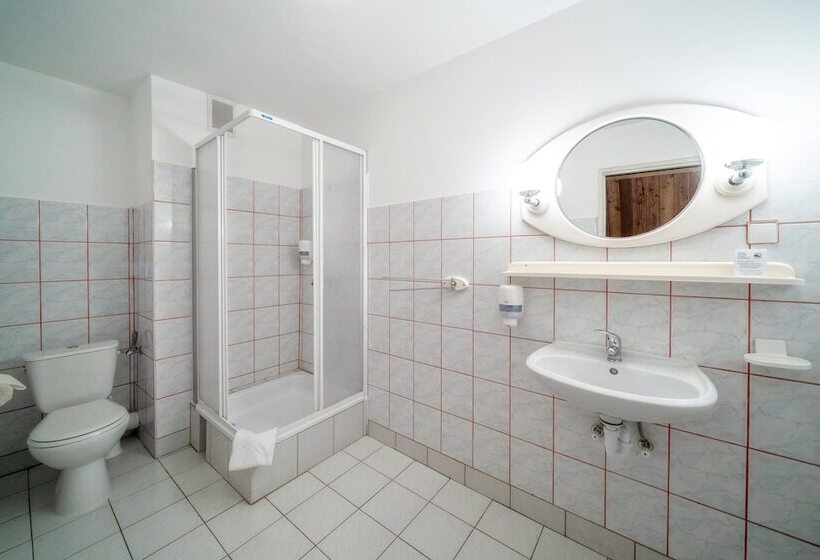 استودیوی استاندارد, Zespół Dolina Białego   Pensjonat Biały Potok