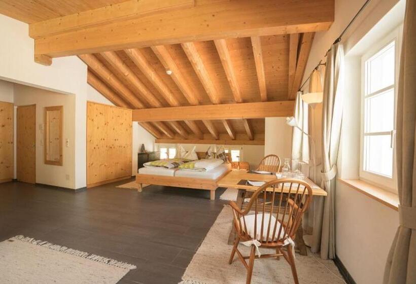 סוויטה, Gasthaus & Hotel Berninahaus