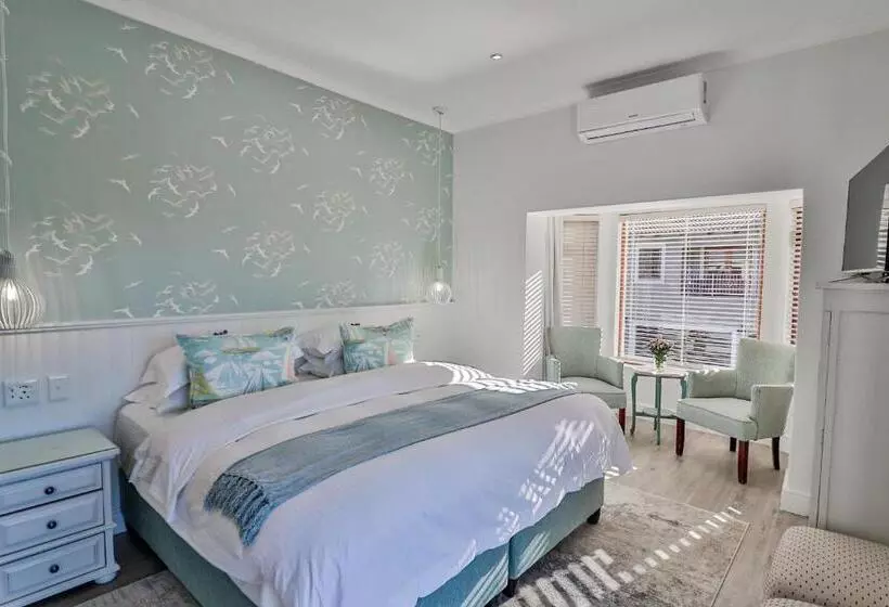 Deluxe Suite Sea View, Lavender Manor Guest Lodge