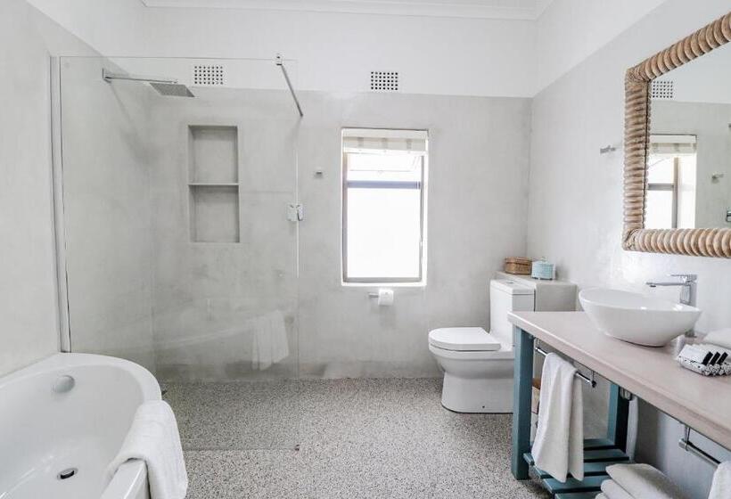 جناح ديلوكس مطل على البحر, Lavender Manor Guest Lodge