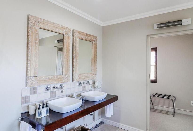 جناح ديلوكس مطل على البحر, Lavender Manor Guest Lodge