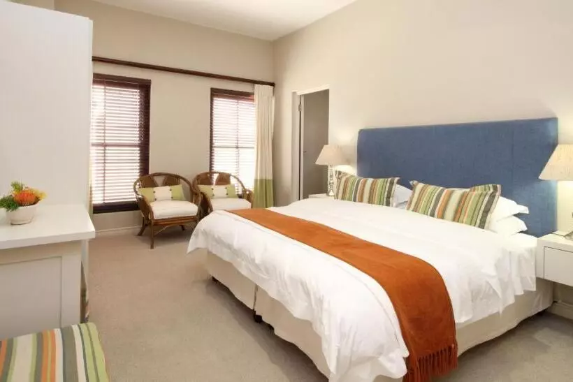 اتاق استاندارد با چشم‌انداز باغ, Lavender Manor Guest Lodge