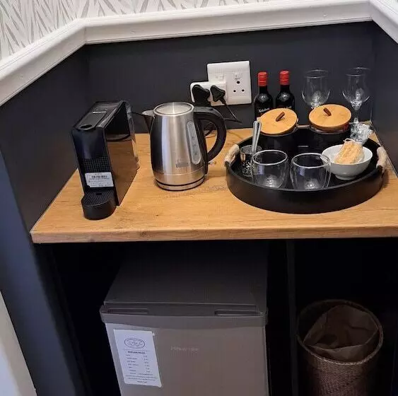 اتاق استاندارد با چشم‌انداز باغ, Lavender Manor Guest Lodge