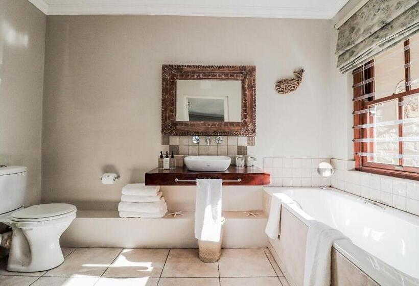 جناح ديلوكس مطل على البحر, Lavender Manor Guest Lodge