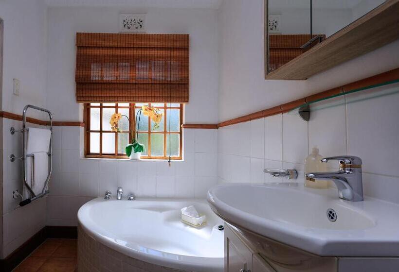 带大床的高级房间, Orange Ville Lodge & Guesthouse