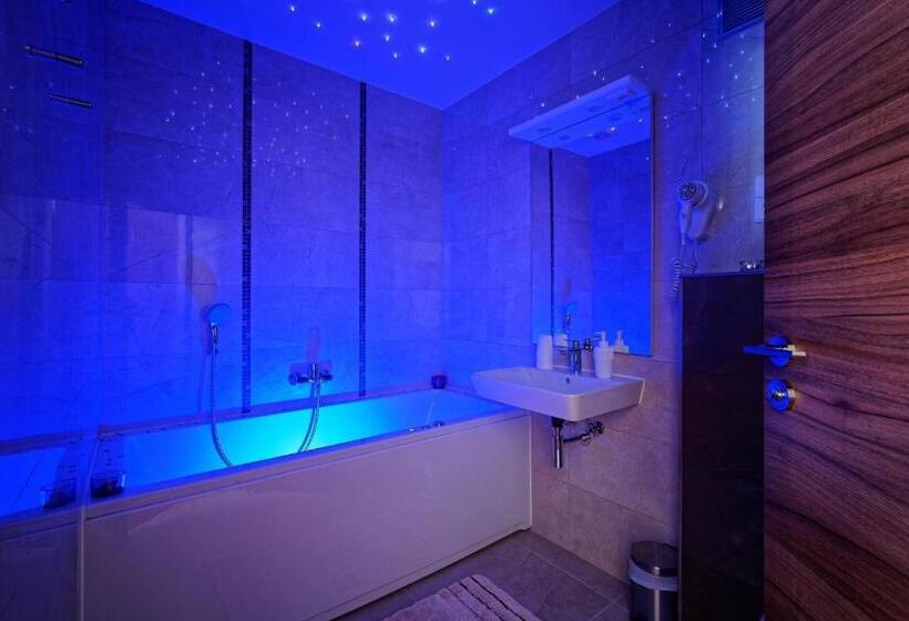 חדר סטנדרט עם ג'קוזי, Penzion Janka