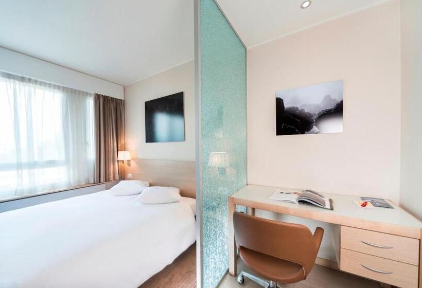 استودیوی کلاسیک, Starling Hôtel Résidence Genève