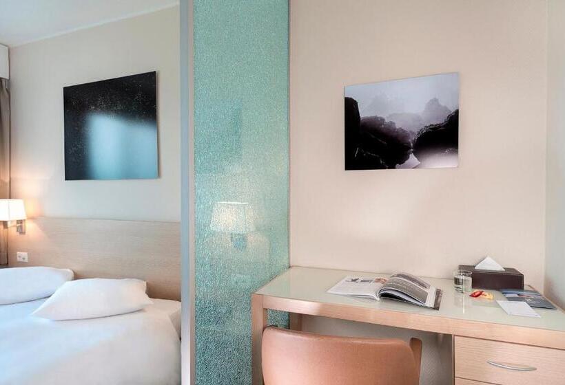 استودیوی سوپریور, Starling Hôtel Résidence Genève