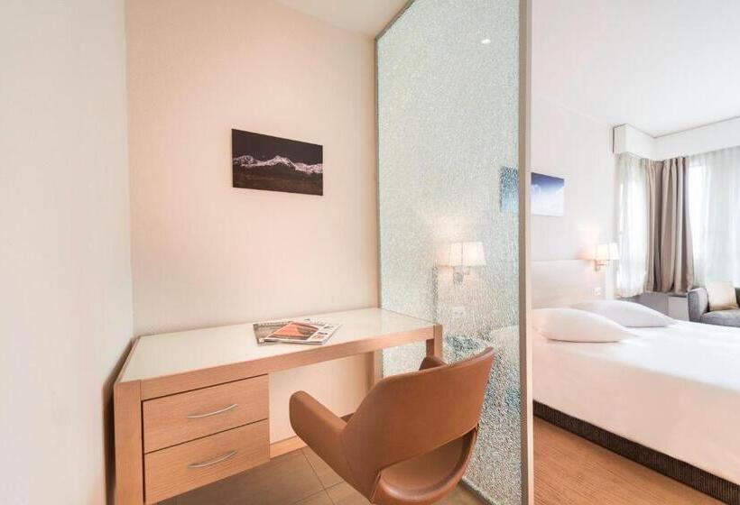 استودیوی سوپریور, Starling Hôtel Résidence Genève