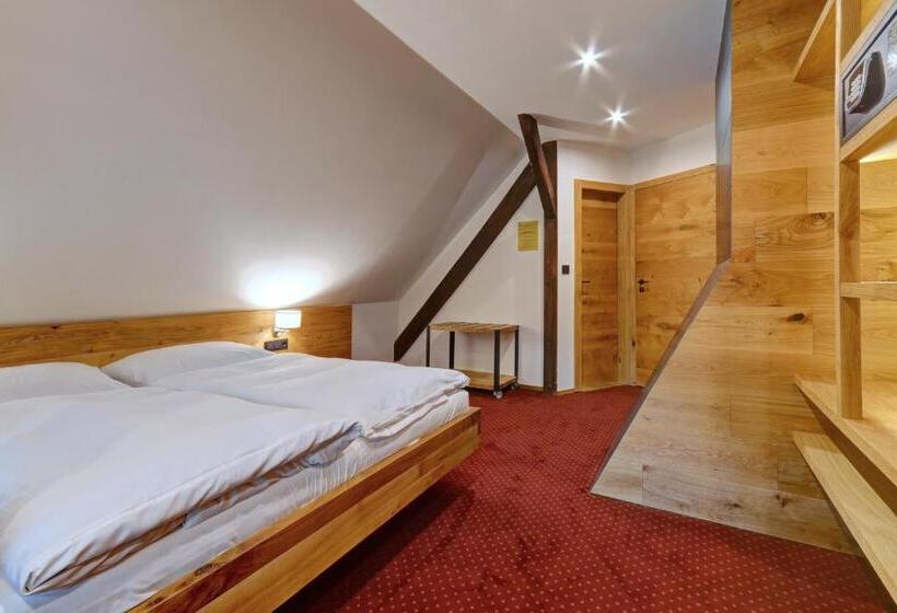 اتاق سوپریور, Villa Conti