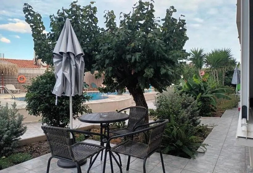 Standard-huone, Secret Garden
