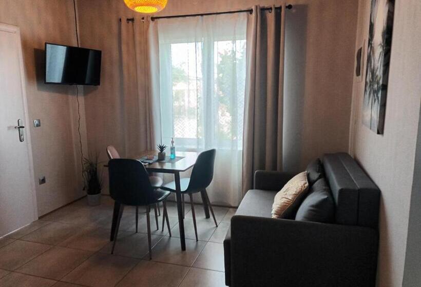 اتاق استاندارد, Secret Garden