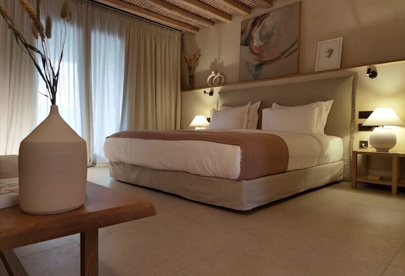 جناح جونيور مطلّ علي البحر, Nos Hotel & Villas