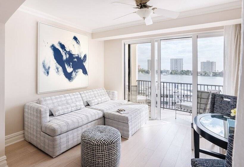 جناح جونيور سرير ملكى, Yacht Club At The Boca Raton Resort