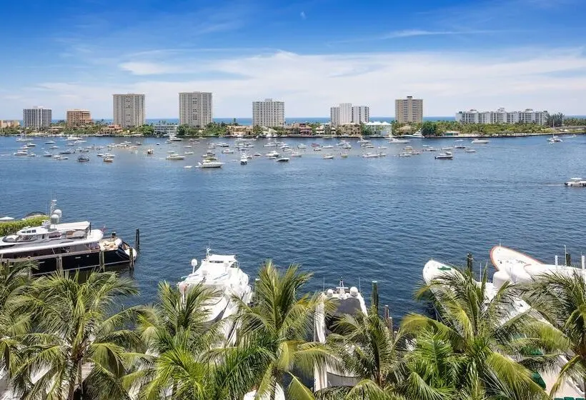 キングサイズベッドのジュニアスイート, Yacht Club At The Boca Raton Resort