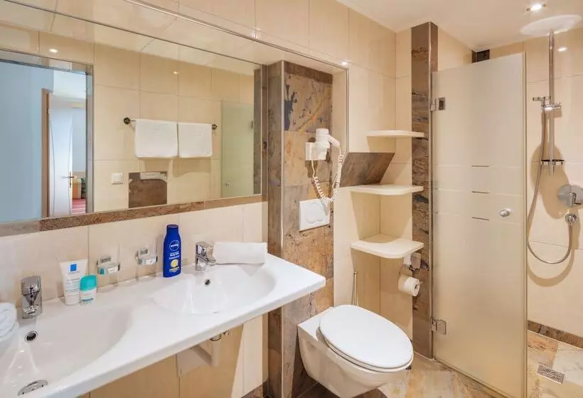 ２ベッドルーム家族用アパートメント, Apparthotel Talhof, Restaurant, Pool Und Spa