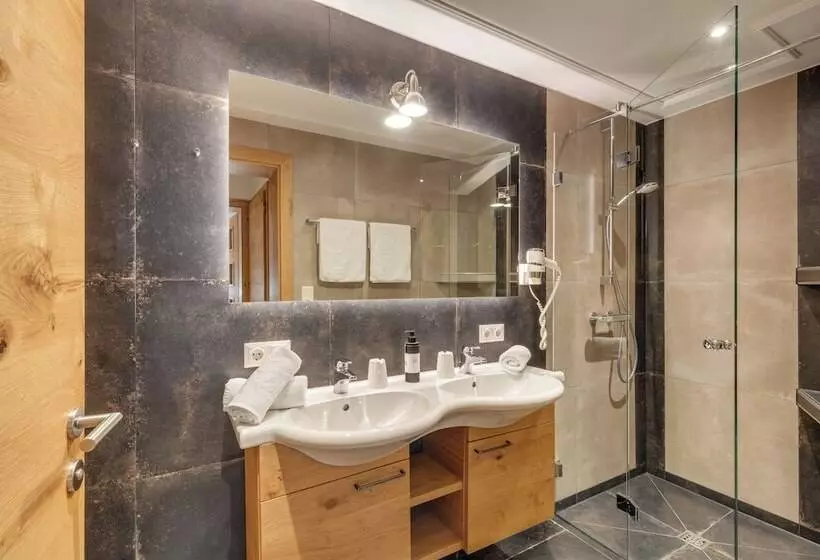 ２ベッドルーム家族用アパートメント, Apparthotel Talhof, Restaurant, Pool Und Spa
